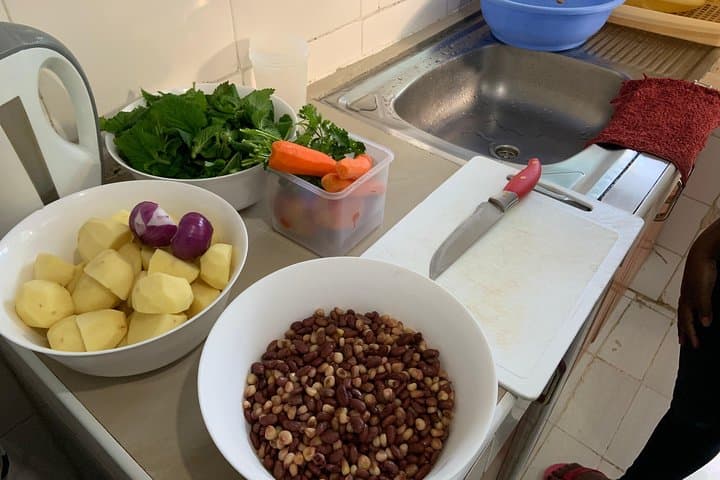 Private Kenyan Cooking Class in Nairobi with a Local