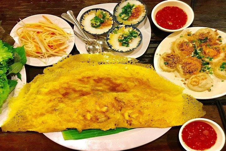 Taste the Unreal Street Food Walking Tour in Saigon