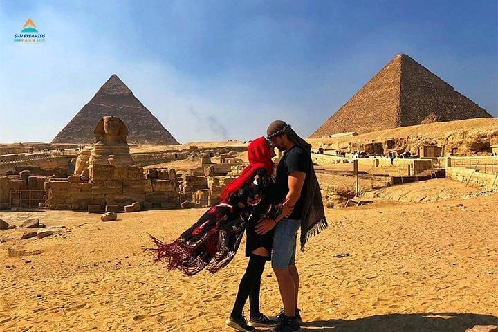 Giza Pyramids by Horse Carriage Half Day Tour