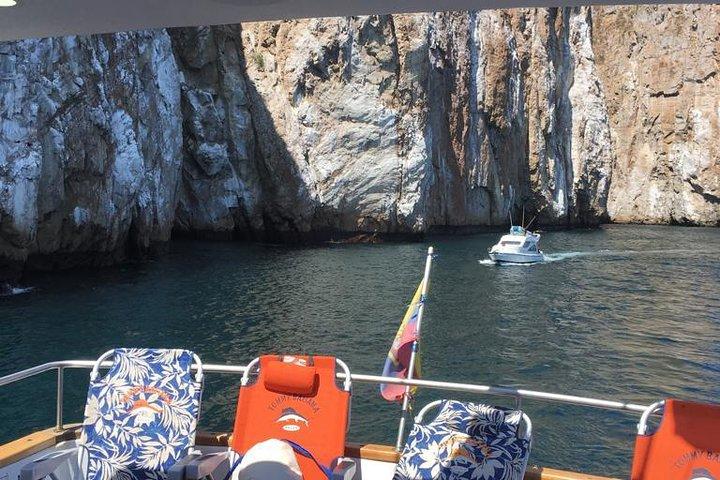 Sleeping Lion Snorkeling Tour