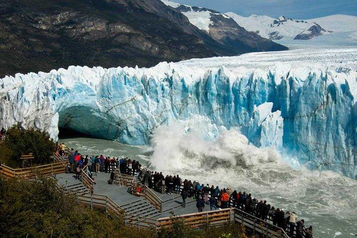 Perito Moreno Glacier Tour with Boat Navigation from El Calafate