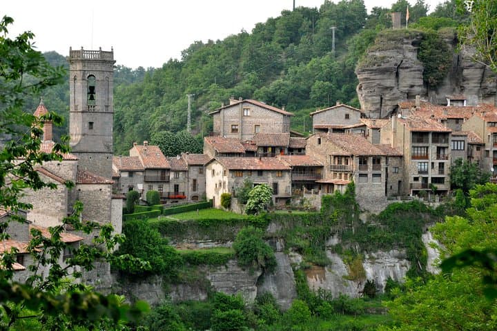 Private Pre-Pyrenees Medieval Village Hike from Barcelona