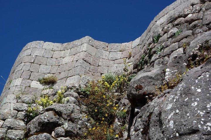 Waqrapukara Trek (Excursión día completo)