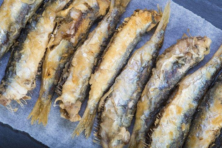 Small-group Street food tour in Ischia