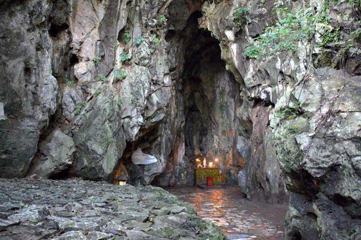 Marble Mountains - Am Phu Cave - Monkey Mountain Sunset tour