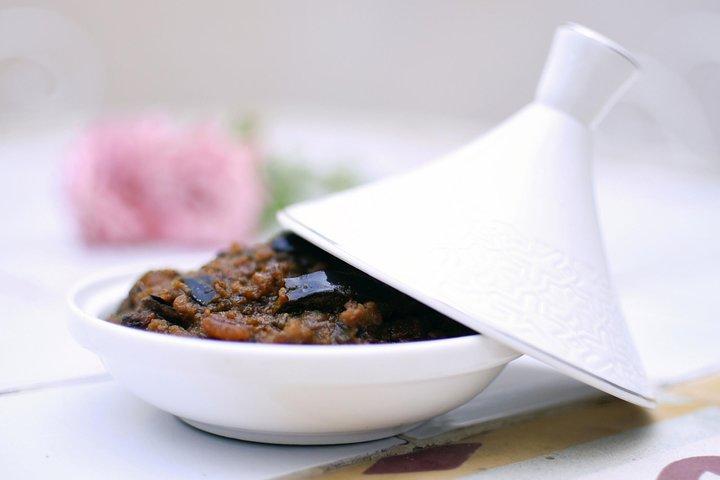 Market Tour & Moroccan Cooking Class in Casablanca with Transfers