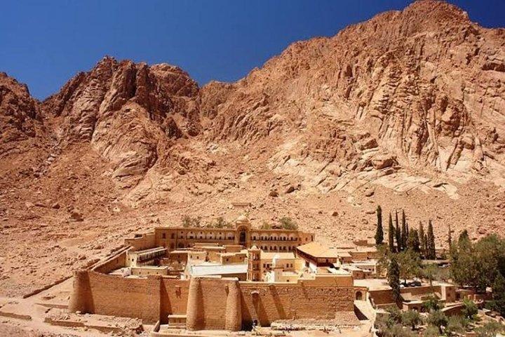 ST. CATHRINE MONASTRY & MOUNT SINAI FROM SHARM El SHEIKH SUN RISE