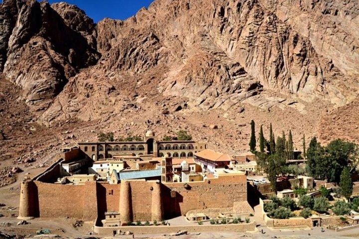 ST. CATHRINE MONASTRY & MOUNT SINAI FROM SHARM El SHEIKH SUN RISE