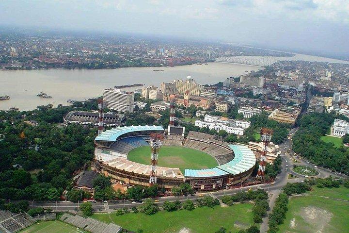 Guided Kolkata Sightseeing Trip by Car, Walk & Sunset Cruise Excursion Trip