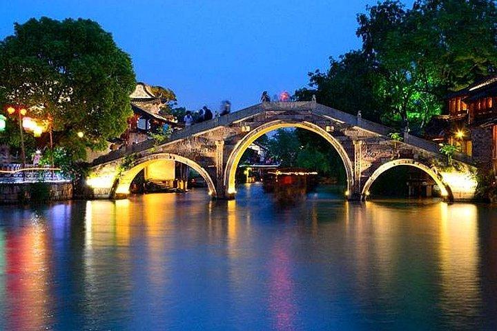 Wuzhen Ancient Water Town Private Night Tour from Hangzhou