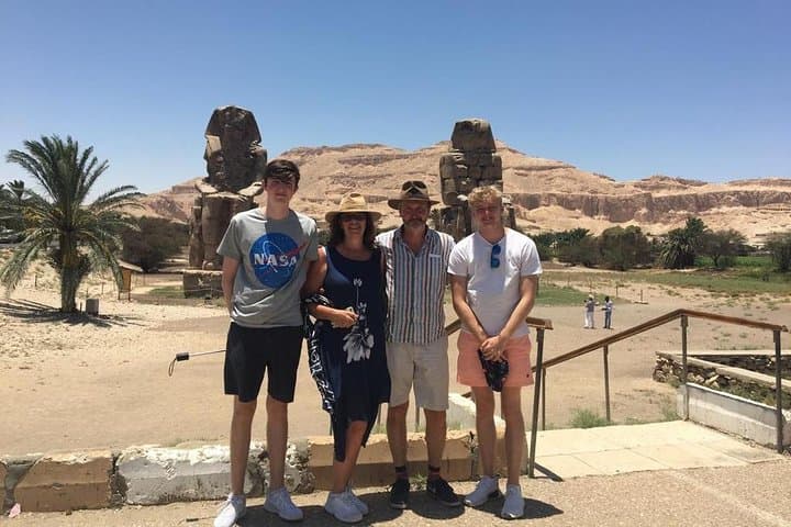 private Luxor Day-( kings valley, Hatshipsut temple, Memnon, Karnak temples)