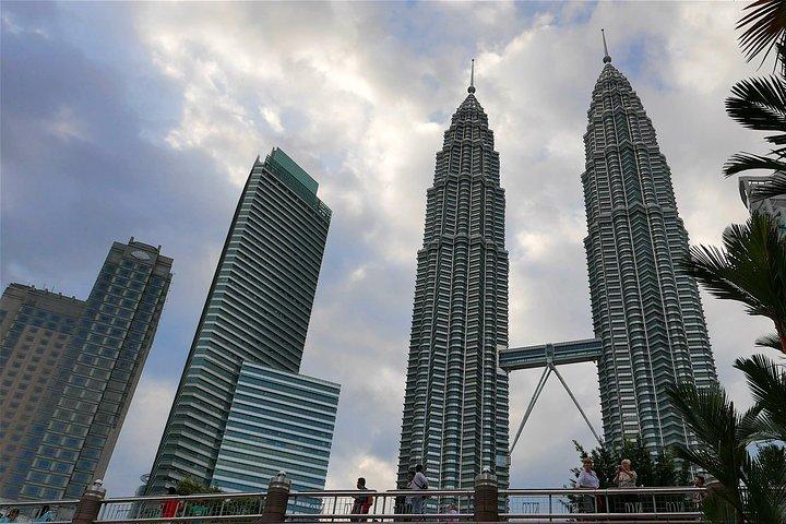 Kuala Lumpur Cruise Excursion: 20 Attractions Full-Day City Tour