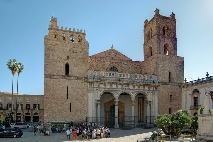 Half day Monreale and Catacombs tour