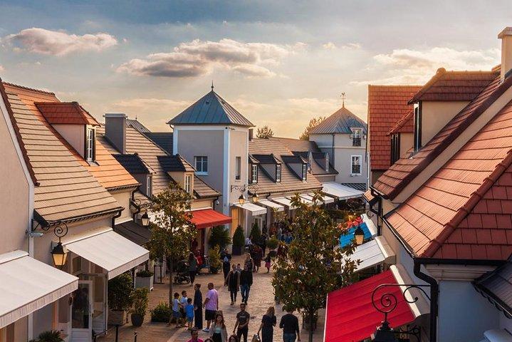 La Vallée Village-Parisian Chic Outlet Shopping Spot-Private Trip