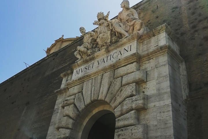 Vatican Museum Sistine Chapel Tour Including Breakfast or lunch