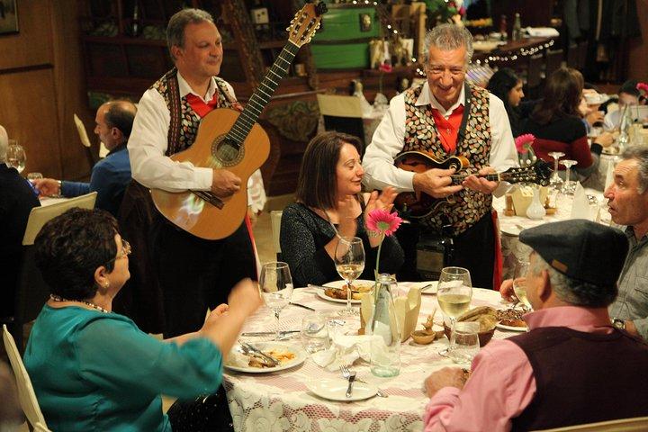 Maltese Folklore Night Tour incl. food and drinks