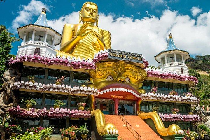 All Inclusive Sigiriya & Dambulla Day Tour from Colombo & Negombo