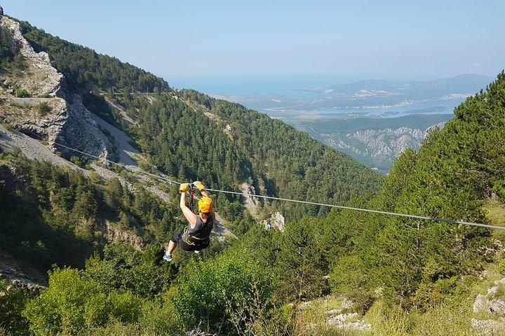 Hiking downhill from Krstac to Kotor, Old caravan path