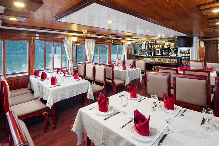 Ha Long Bay 2D1N on a 3-Star Cruise