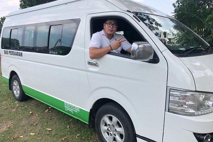 15 Hrs Melaka Exclusive Escorted Van Tour from Kuala Lumpur