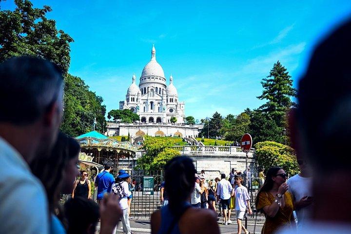 Private Montmartre Food Tour with Wine, Cheese and Pastries