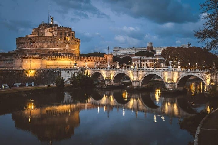 Immersive Rome Ghost Walking Tour with Haunted Sites