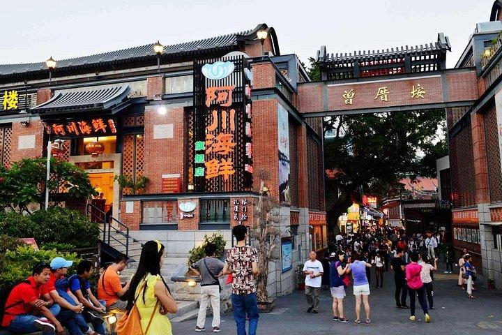 4-Hour Xiamen Private Local Food Market Experience