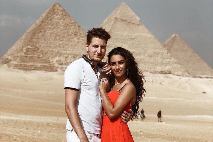 Giza Pyramids and Sphinx: Half-Day Private Tour