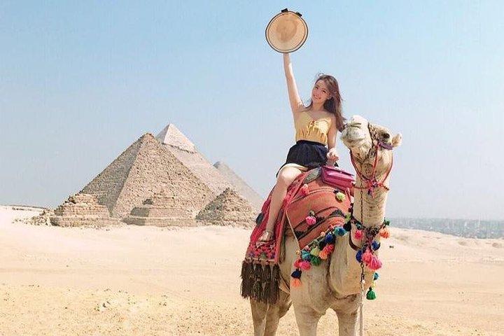 Giza Pyramids and Sphinx: Half-Day Private Tour