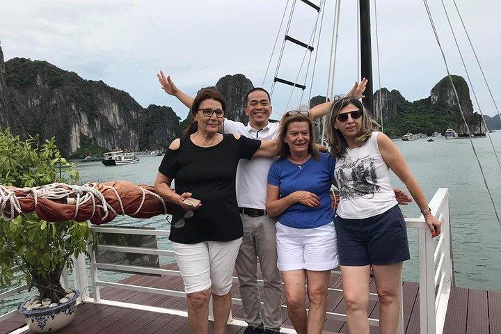 Luxury Halong Bay Day Tour - 6 hours cruising - Limousine transfers