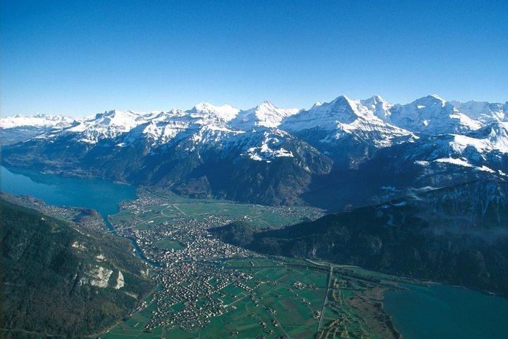 Swiss Alps: Interlaken and Grindelwald Day Trip from Zurich