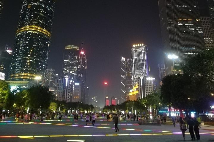 Private Guangzhou Evening Food Tour with Pearl River Night Cruise