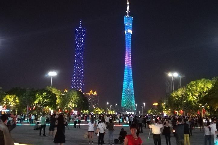 Private Guangzhou Evening Food Tour with Pearl River Night Cruise