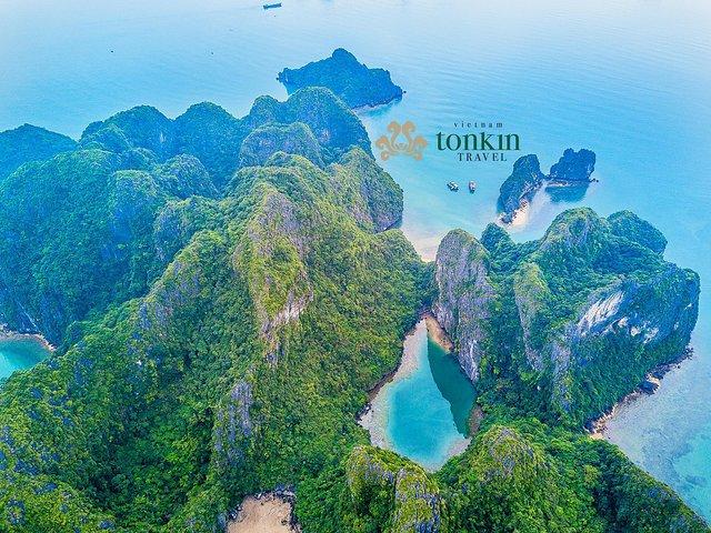 Halong bay luxury cruise 2D/1N: Kayaking, Swimming, Titop island & Surprise cave