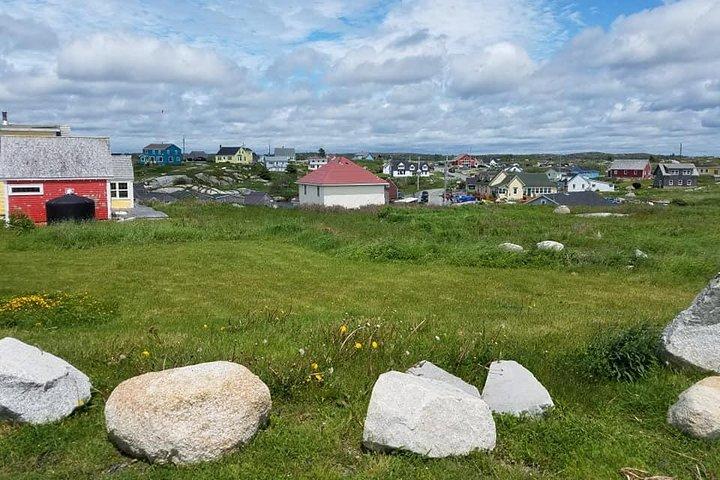 Peggy’s Cove & Halifax Historical Tours