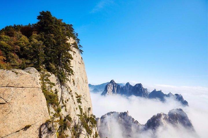 Xi'an Huashan Mountain Adventure Day Tour
