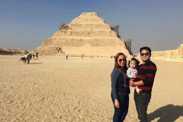 Private Giza Plateau and Pyramids of Egypt Day Tour