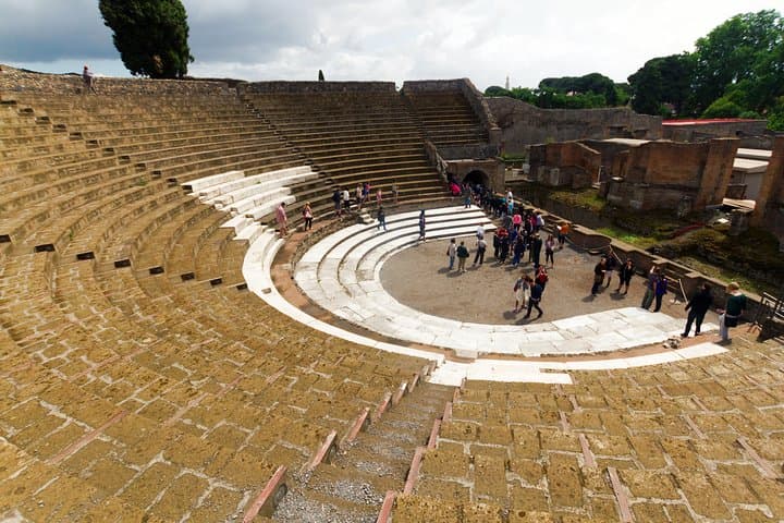 Complete Pompeii Skip the Line Tour with Archaeologist Guide