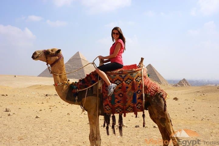 8-Hour Private Tour of the Pyramids & Egyptian Museum & Bazaar in cairo .