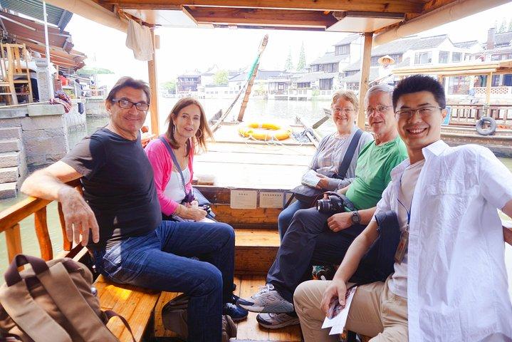 Shanghai Private Tour: Zhujiajiao Water Town and Boat Ride