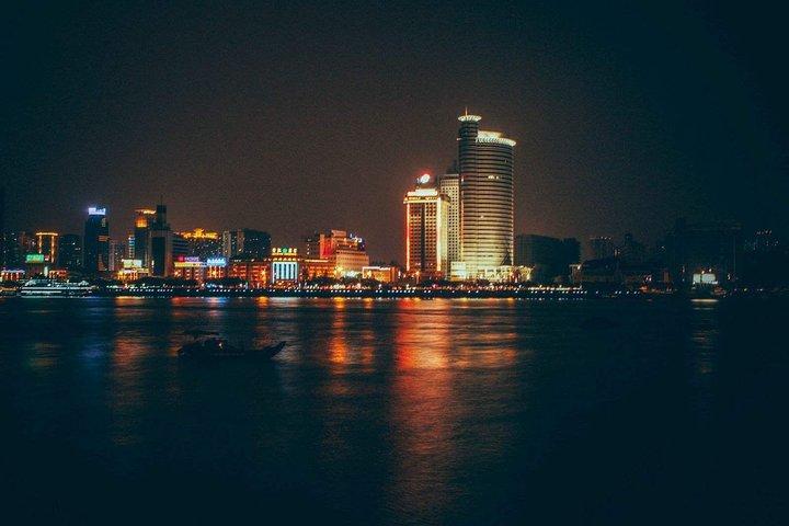 A Night Tour to Xiamen Gulang Island