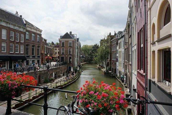 Amsterdam & Schiphol Airport to Utrecht Private Transfer