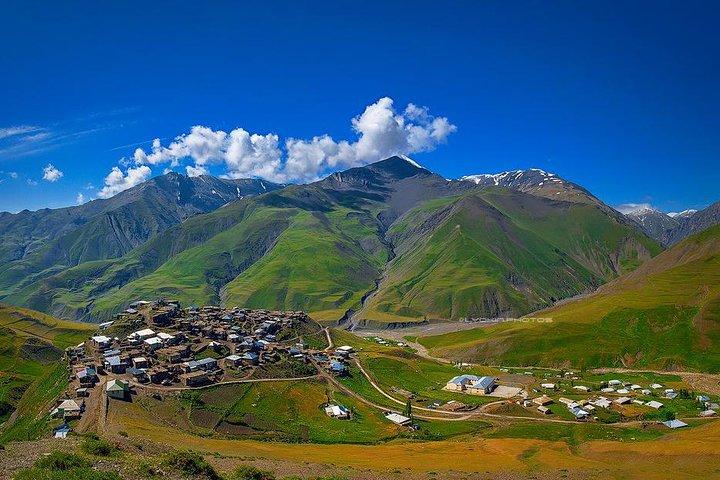 Full-Day Private Tour of Guba and Khinalig