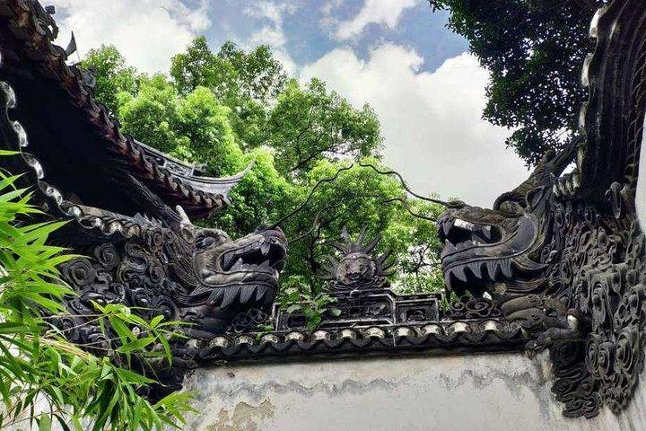 5-Hour Shanghai Private Tour:Shanghai Tower,Yu garden and Jade BuddhaTemple