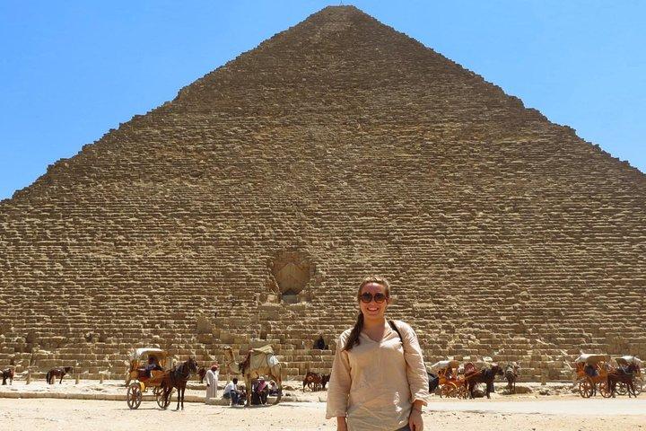 Layover to Giza Pyramids, Sakkara and Memphis