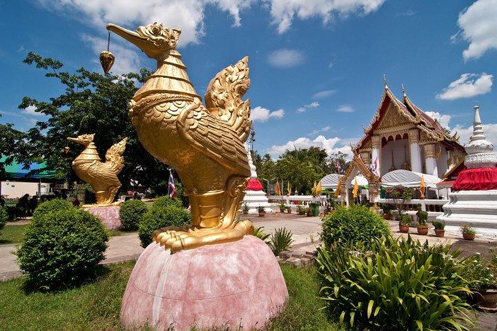 Relax & Explore: Bangkok Island Hopping with Lunch & Massage