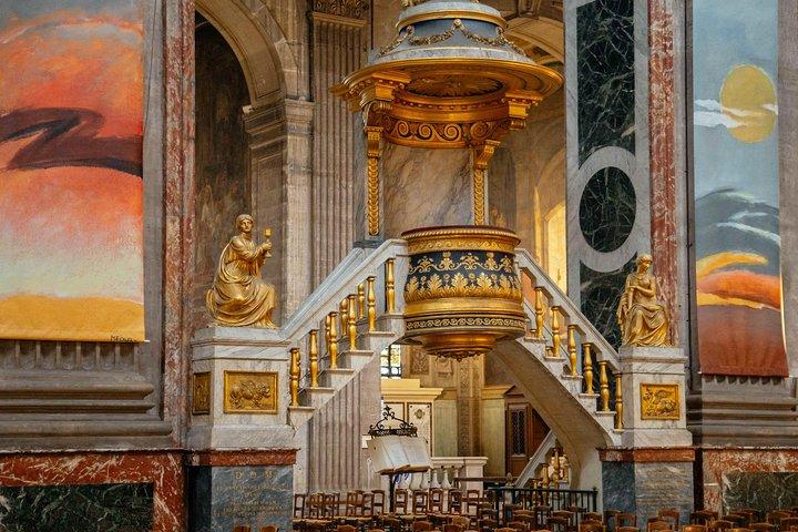 Highlights & Hidden Gems of Ile de Cité & the Left Bank: Private City Tour
