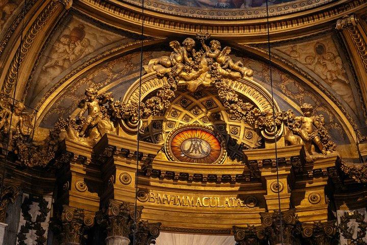 Highlights & Hidden Gems of Ile de Cité & the Left Bank: Private City Tour