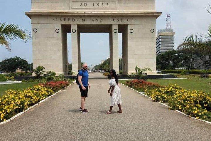 Accra City Tour, explore the history, and local flavours.