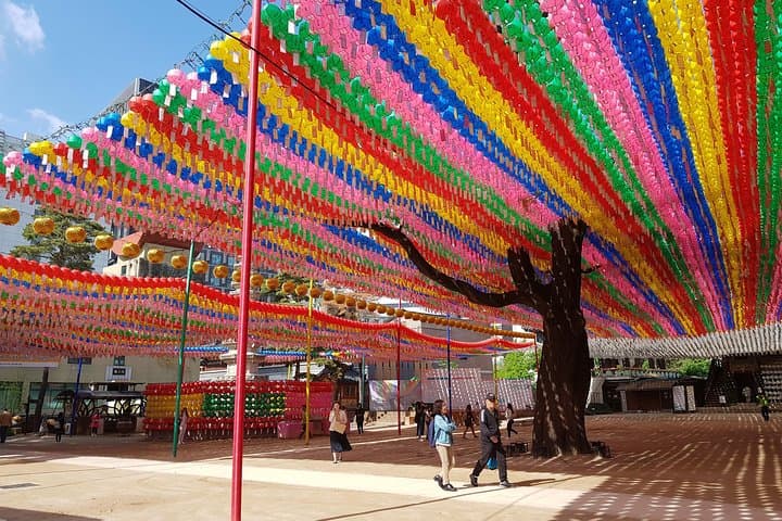 Korean Palace and Temple Tour in Seoul: Gyeongbokgung Palace and Jogyesa Temple